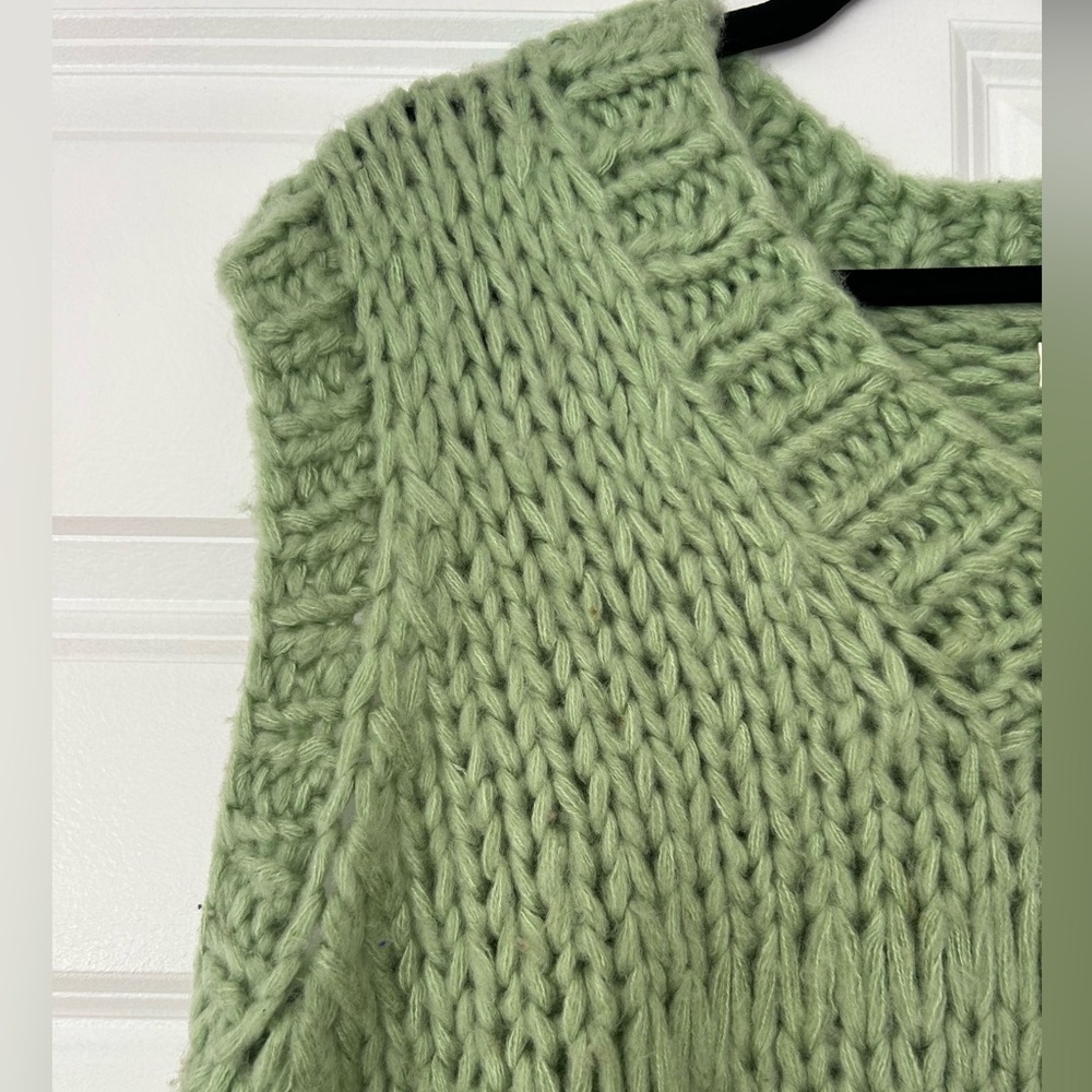 NWT Anthropologie Little‎ Lies Hand-Knit Sweater Vest - Size M/L - Picture 7 of 7